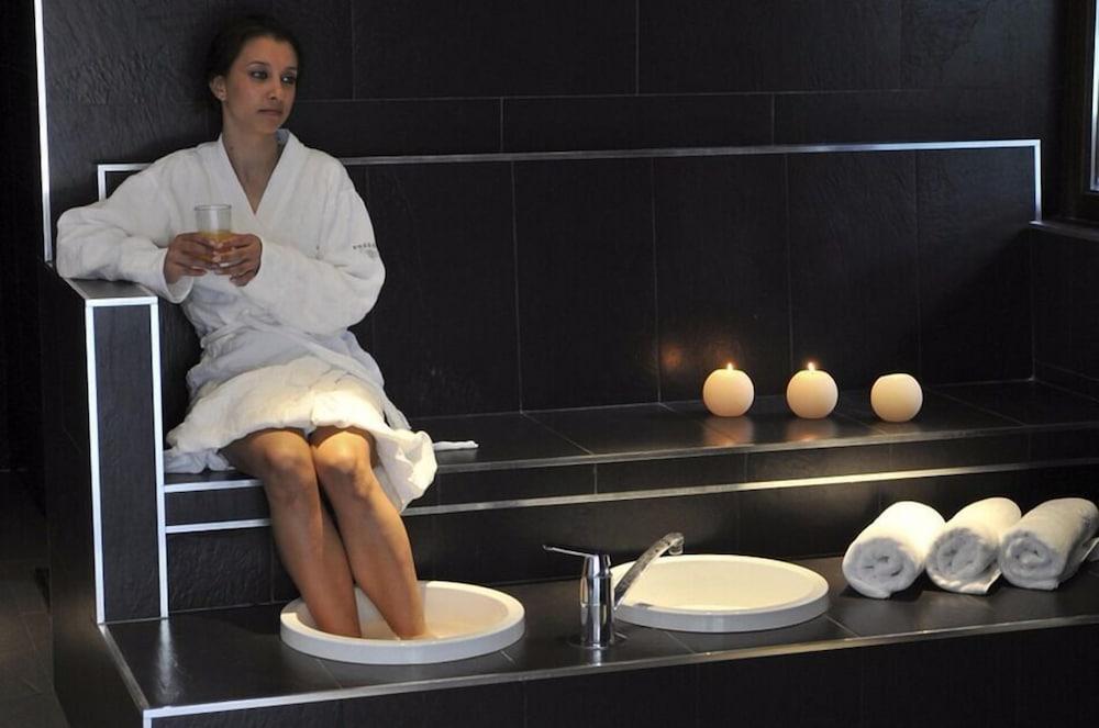סורט Hotel Restaurant Pessets & Spa מראה חיצוני תמונה