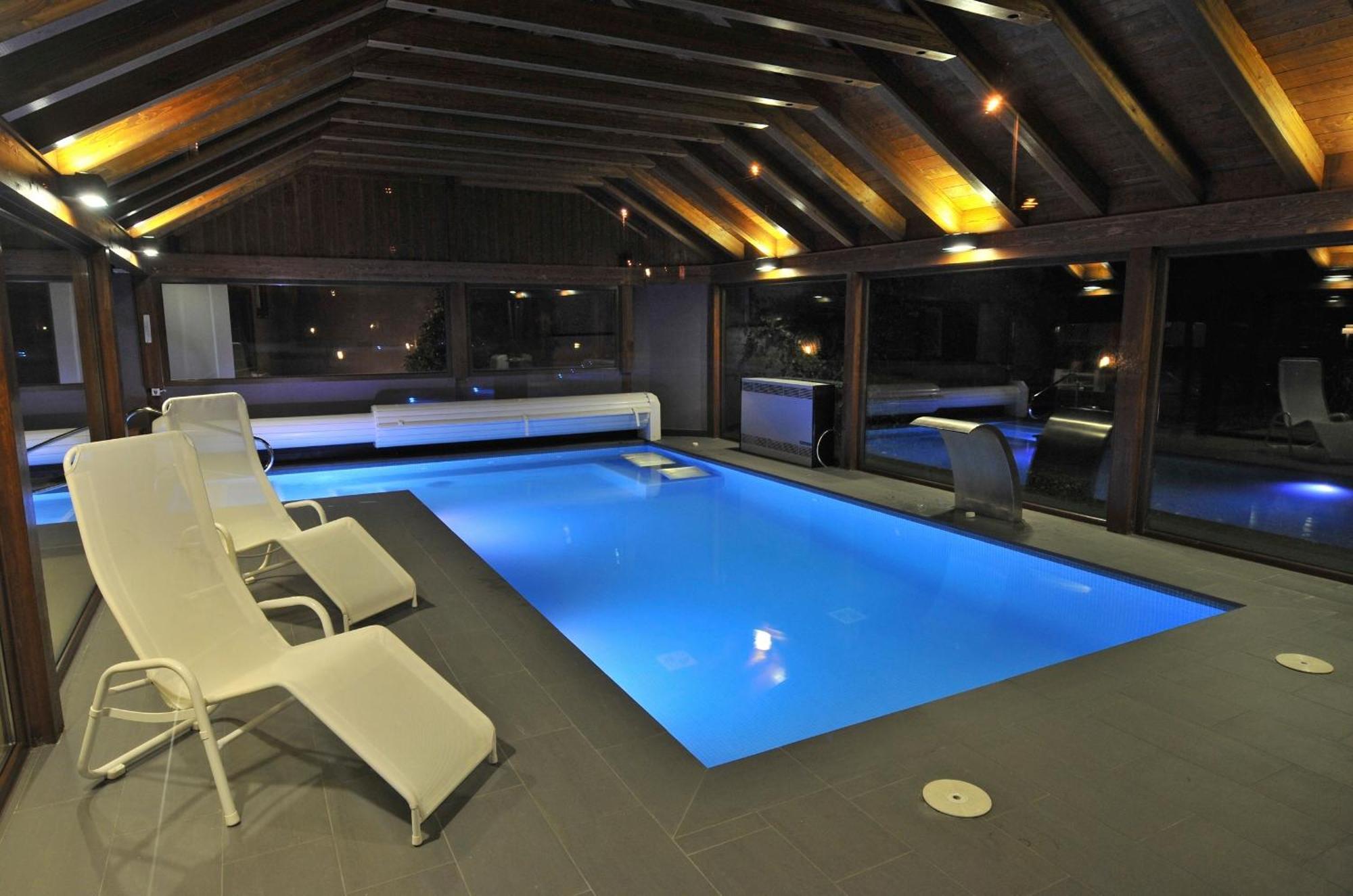 סורט Hotel Restaurant Pessets & Spa מראה חיצוני תמונה