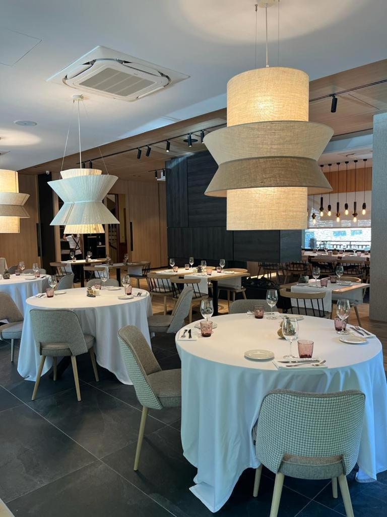 סורט Hotel Restaurant Pessets & Spa מראה חיצוני תמונה